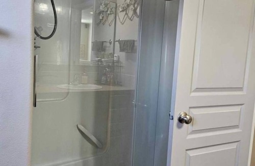 Pasco House | providing spare luxury rooms for rent