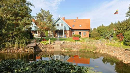 Palanga House | Provincija: Pet-Friendly Escape with Oceanfront Views