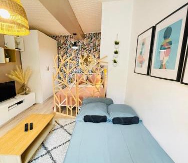Provins Apartment | Historic Provins Studio for Two: Highly Rated & Family-Friendly