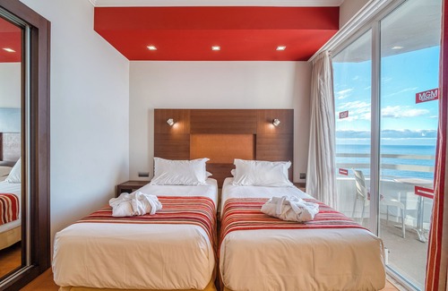 Sao Martinho Hotel | Prime Location with Pool, Ocean View & Free Breakfast!