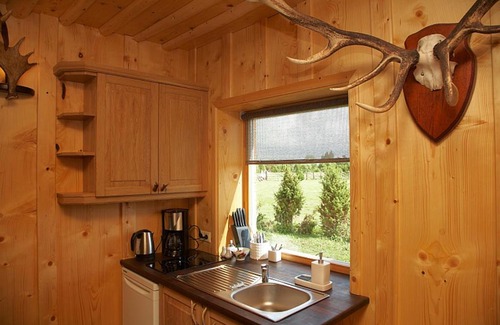 Rahtla House | Pruuli Holiday Farm: Oceanfront Retreat with Top Amenities