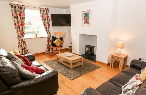 Rhyd-y-clafdy House | Pet-Friendly Prys Mawr: 4-Star Stay with High Ratings