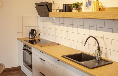 Wielen Apartment | Cozy Mickiewicza 14 Apartment - Family-Friendly Stay