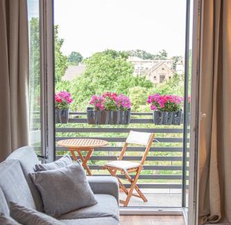 Wielen Apartment | Cozy Mickiewicza Apartment - Child-Friendly & Top Rated 9.5