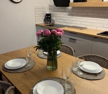 Wielen Apartment | Cozy Mickiewicza Apartment - Rated 10/10 & Child Friendly