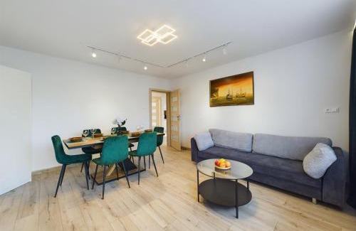 Wzgorze Swietego Maksymiliana Apartment | Cozy Apartment with Parking Near the Sea in Gdynia