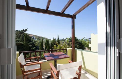Elafonisos House | Discover Psaromatis: Oceanfront Escape with High Ratings