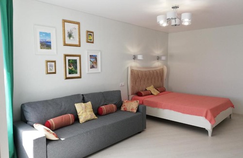 Pskov Apartment | Pet-Friendly Pskov Family Apartment with Perfect 10 Review