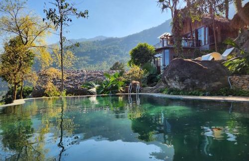 Pu Long Nature Reserve Hotel | Experience Pu Luong Paradise: Family-Friendly with Pool Access