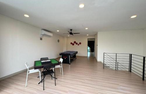 Puchong Villa | Puchong Private Pool Villa & Jacuzzi Up to 30Pax