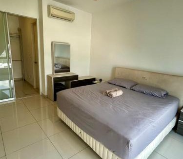 Puchong Apartment | Puchong Trigon Residence Setiawalk 6-8 Pax LRT 5Mins BY Marvels Homestay
