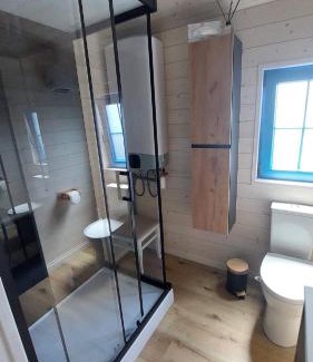 Stokrooie Bed & Breakfast | Inviting Oceanfront Retreat at Puck B&B Babbita