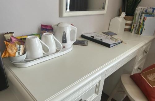Shipston on Stour Bed & Breakfast | Eco-Friendly Puck's Retreat Bed & Breakfast - 10/10 Rated