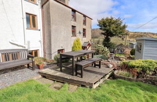 Lowick House | Discover Puddle Duck Cottage: Pet and Child Friendly Retreat