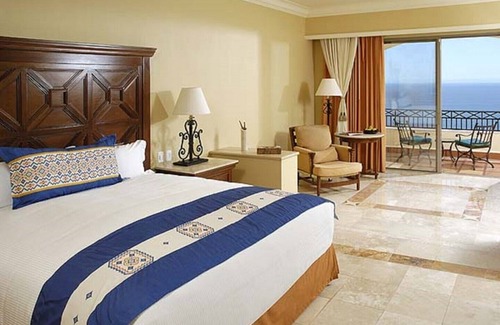 Pedregal Resort | Elegant Pueblo Bonito Sunset Beach Suite with Ocean Views