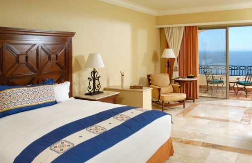 Sunset Beach Hotel | Pueblo Bonito Sunset Beach Executive Suite - Sleeps 6, 7 nights/8 days