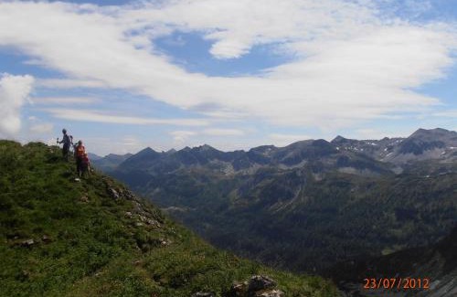 Flachau Apartment | Top-Rated Family Retreat at Puellgut - Experience Excellence