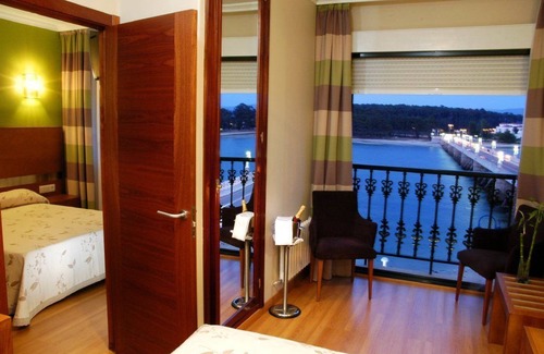 O Grove Hotel | Discover Puente de La Toja: Spa and Family-Friendly Retreat