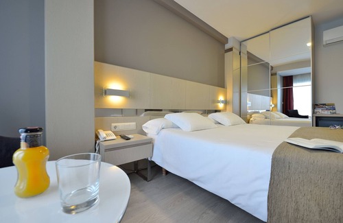 O Grove Hotel | Discover Puente de La Toja: Spa and Family-Friendly Retreat