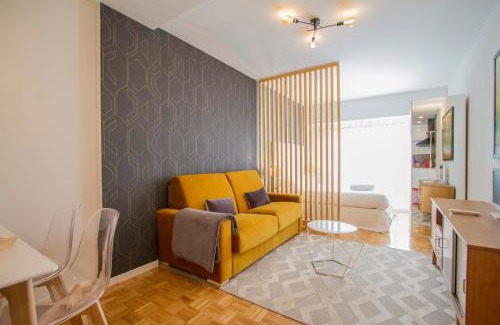 Atocha Apartment | Delightful Puerta de Atocha Madrid with Breakfast Included