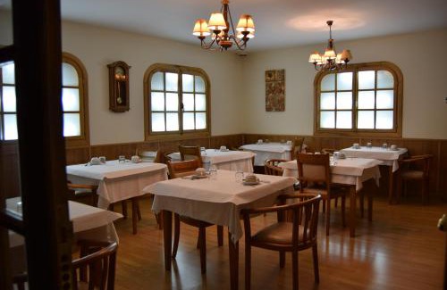 Ciudad Rodrigo House | Budget-Friendly Stay at Puerta del Sol - Child Friendly!