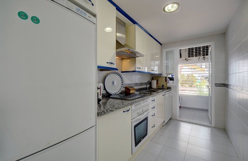 Castillo de Sabinillas Apartment | Beachfront Puerto de la Duquesa: Guest Rated 9.8, Pool Access