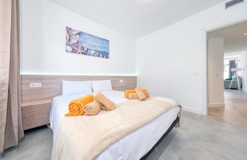 Puerto del Carmen Apartment | Puerto Diamante 2