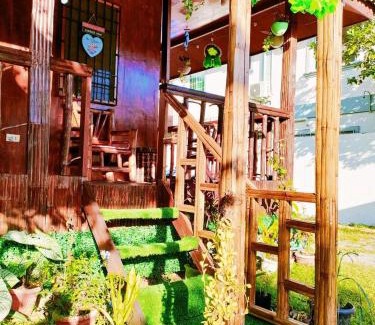 Puerto Galera House | Cozy Puerto Galera Kubo with Private Beach & Ocean Views