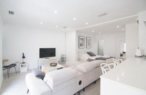 Diputacion de Cartagena Casco Apartment | Discover Puerto Nova: Your Perfect Escape Awaits