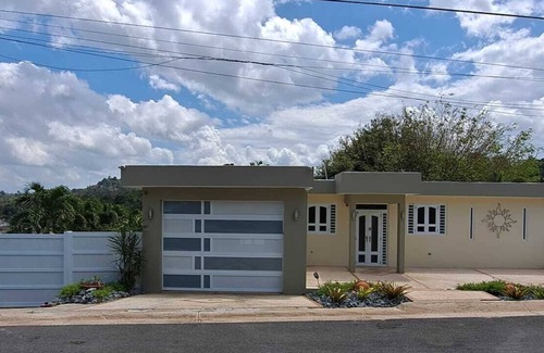 Minillas Apartment | Family-Friendly Getaway in Puerto Rico with Breathtaking Views