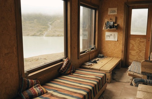 El Chalten Hotel | Discover Puesto Cagliero: Mountain Retreat with Spa & Dining