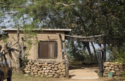 Panna Hotel | Experience Pugdundee Safaris at Ken River Lodge: Family Fun
