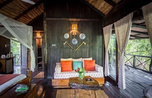 Tala Hotel | Discover Pugdundee Safaris - Tree House Hideaway Retreat
