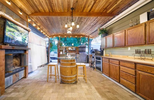 Northeast Tacoma House | Premier 3 Bedroom Smart Home with Ocean View & Hot Tub