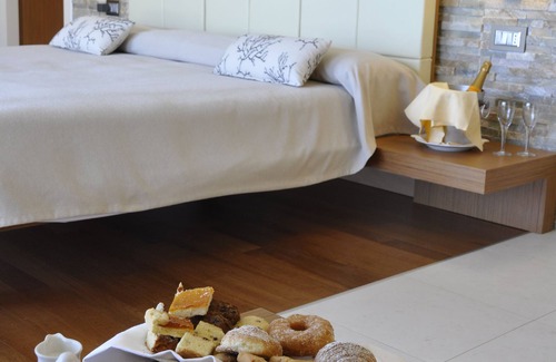 Pugnochiuso Hotel | Unwind at Pugnochiuso Resort - Hotel del Faro with Spa & Pool