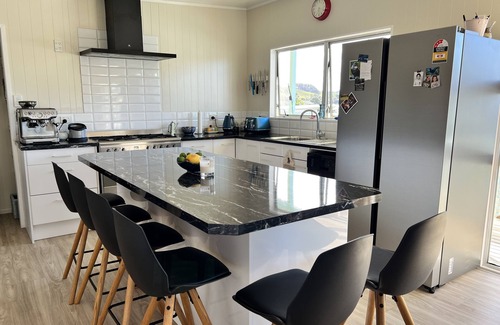 Pataua House | Discover Pukeko Crossing: Oceanfront Escape at Pataua South