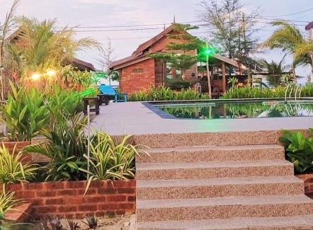 Setiu Resort | Relaxing Pulang Resort with Private Beach & Ocean Views