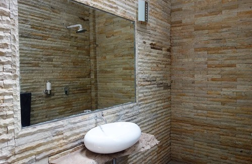 Sabang House | Discover Pulau Weh Paradise: Guest Rated 8.8 with Restaurant