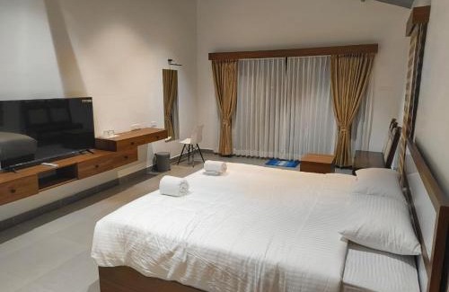 Pudi Hotel | Pulicat Lake View Resort APTDC