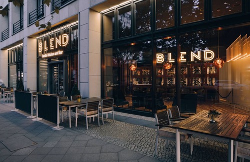 Tiergarten Hotel | Indulge at Pullman Berlin Schweizerhof with Pool & Spa