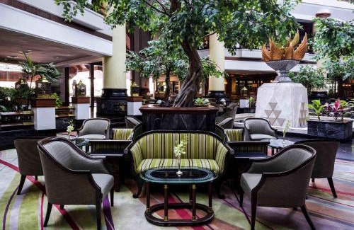 Khon Kaen Hotel | Elegant Pullman Khon Kaen Raja Orchid with Spa & Pool