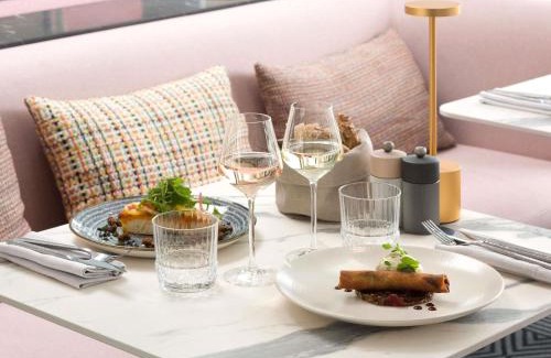 Comedie Hotel | Discover Pullman La Pléiade Montpellier Centre - 4-Star Retreat