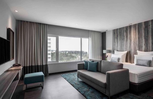Miri Hotel | Discover Pullman Miri Waterfront: 4-Star Stay with Spa & Pool