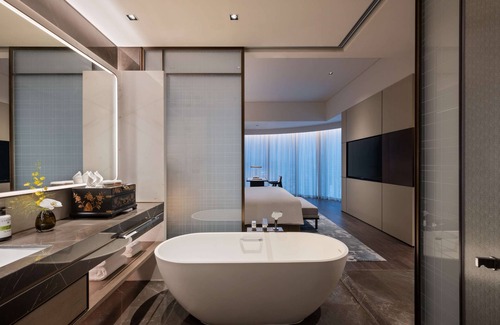 Jinjiang Hotel | Discover Pullman Quanzhou Shuitou: Family-Friendly Stay