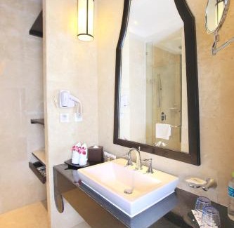 Jiyang Hotel | Elegant Pullman Sanya Yalong Bay Villas & Resort Awaits
