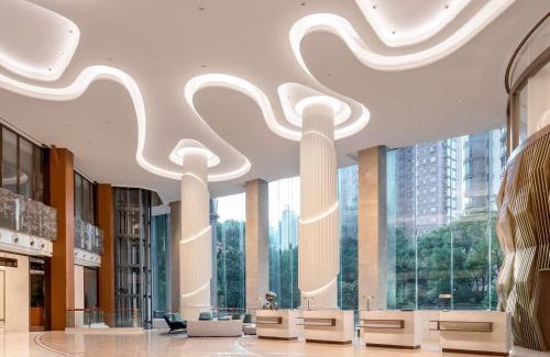 Dapuqiao Hotel | Deluxe Stay at Pullman Shanghai Central with Spa & Pool