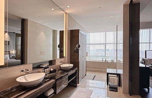 Jing'an Hotel | Experience Comfort at Pullman Shanghai Jing An Hotel