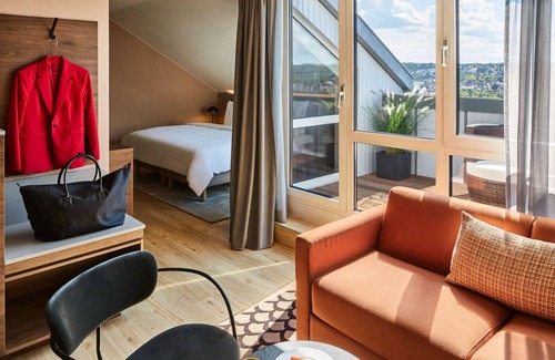 Vaihingen-Mitte Hotel | Experience Pullman Stuttgart Fontana: Pool, Spa & More!
