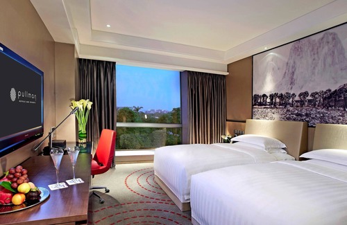Siming Hotel | Welcoming Pullman Xiamen Powerlong with Pool & Spa Access