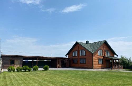Volyn Oblast Apartment | Guest Rated 10/10: Pulmo Rest House with Private Beach